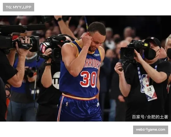 邦尼谈进球:每次进球都令人兴奋,团队拿下三分大家都很满意 邦尼谈进球:每次进球都令人兴奋,团队拿下三分大家都很满意